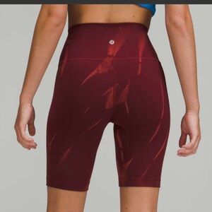 Lululemon Wunder Train  HighRise Short 8" SunBleached Wash Red Merlot Size2 NWOT